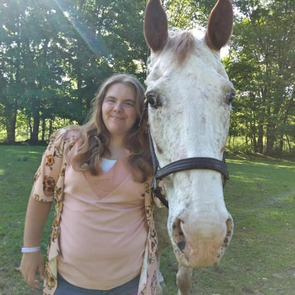 Meet your Posher, Dominique - Picture 1 of 1